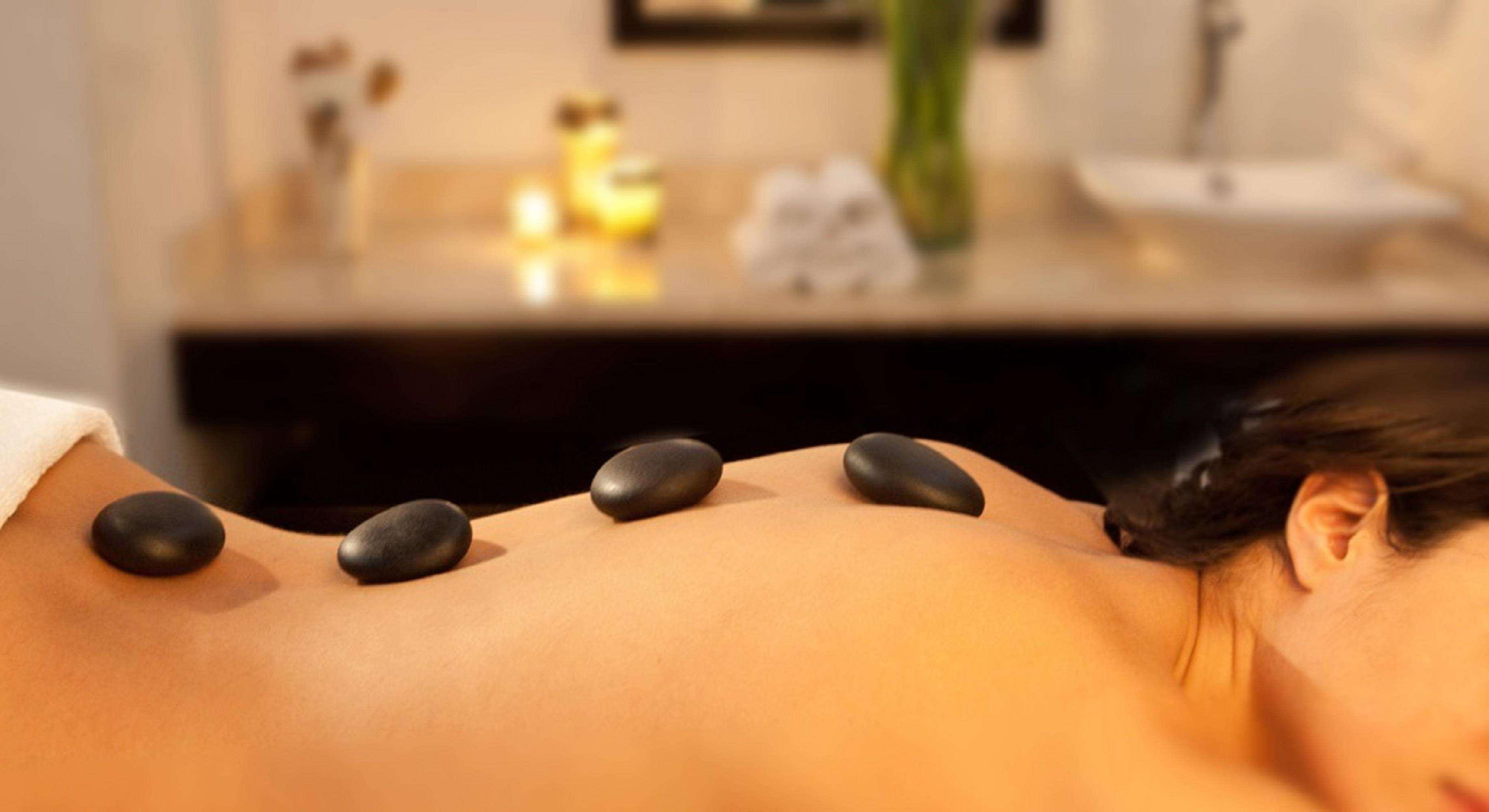 เคนซี เมนารา พาเลซ ออล อินคลูซีฟ พรีเมียม Hotel มาร์ราเกช ภายนอก รูปภาพ Hot stone massage