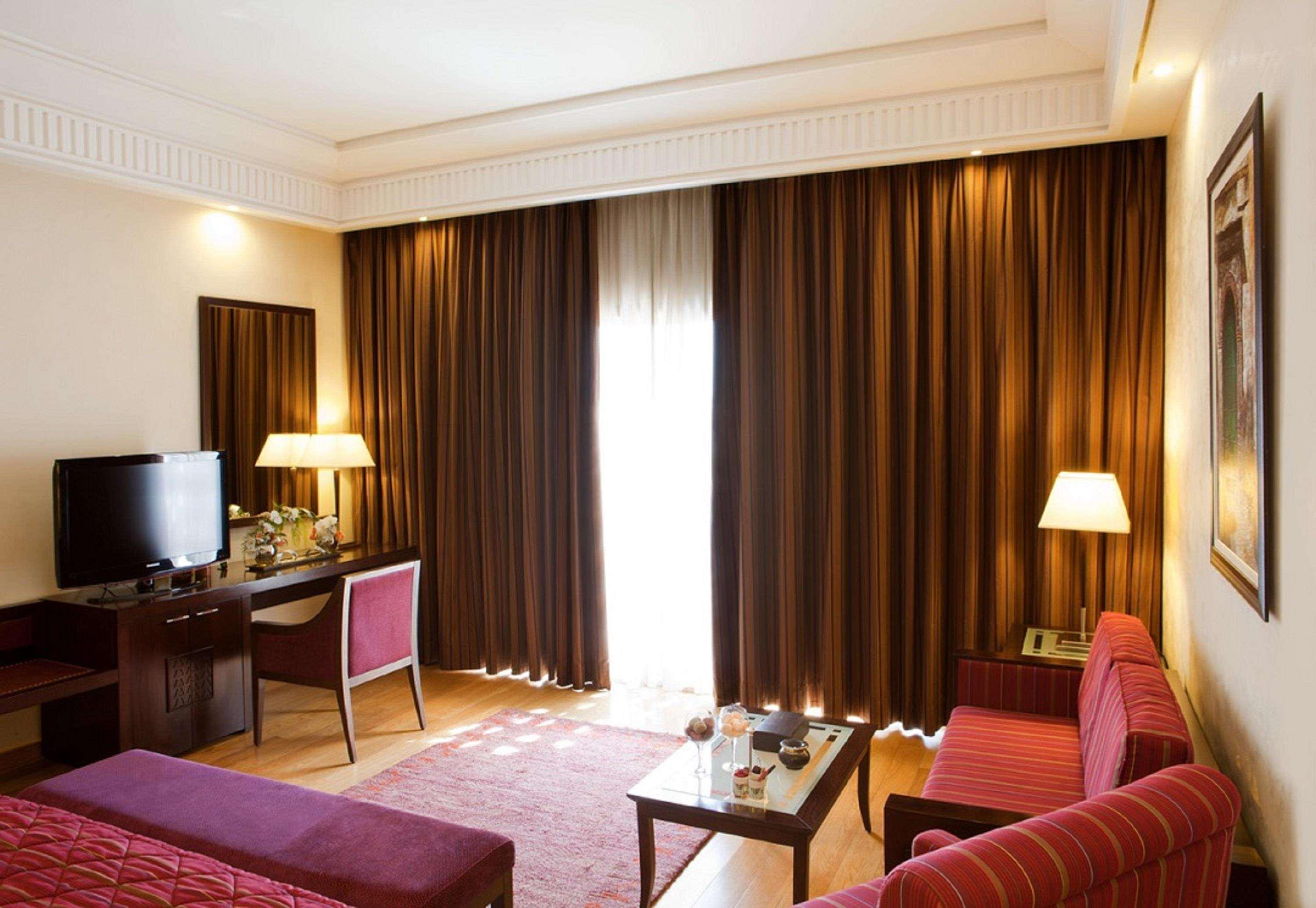 เคนซี เมนารา พาเลซ ออล อินคลูซีฟ พรีเมียม Hotel มาร์ราเกช ห้อง รูปภาพ A room at the hotel