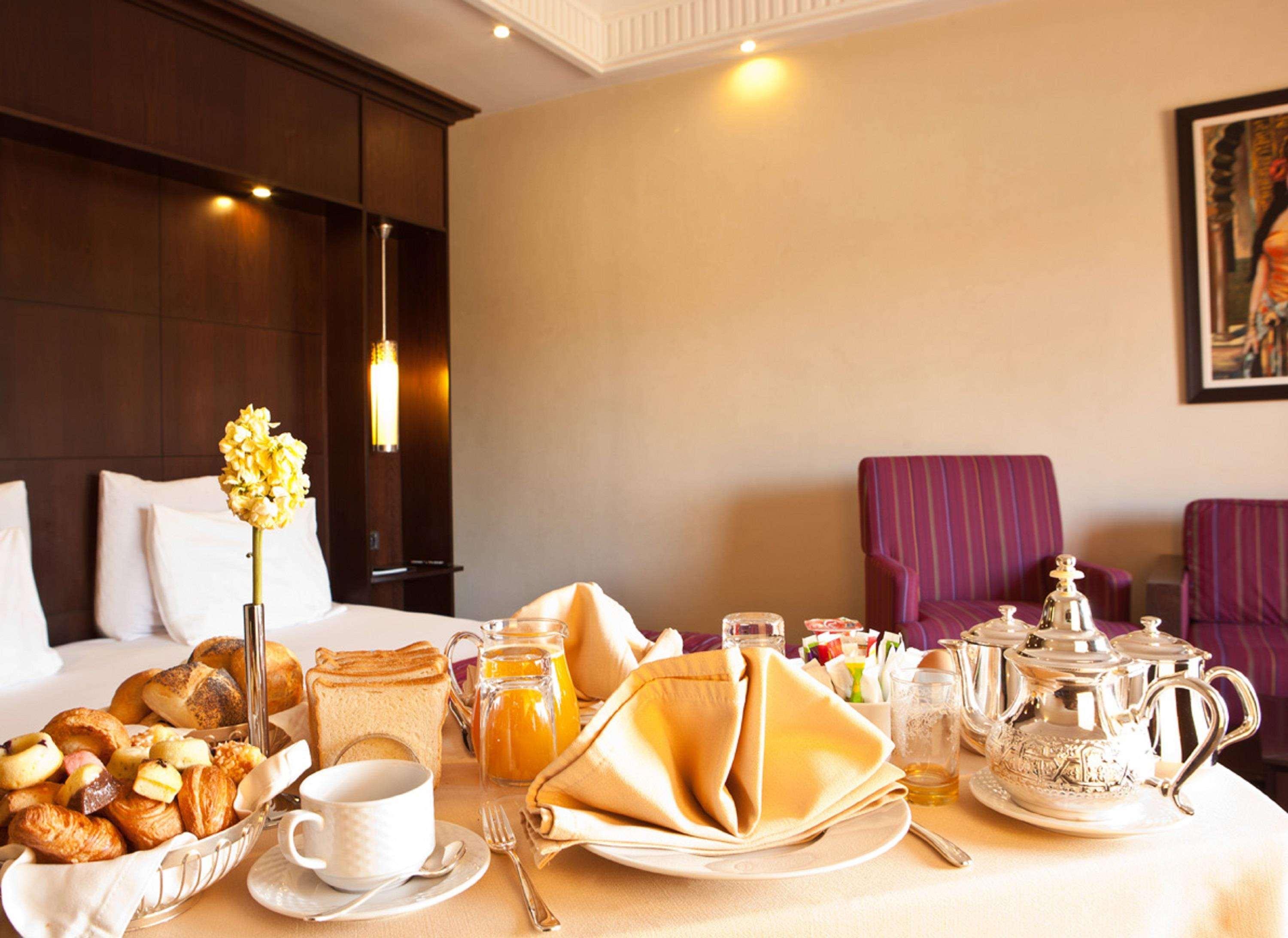 เคนซี เมนารา พาเลซ ออล อินคลูซีฟ พรีเมียม Hotel มาร์ราเกช ภายนอก รูปภาพ A room at the hotel