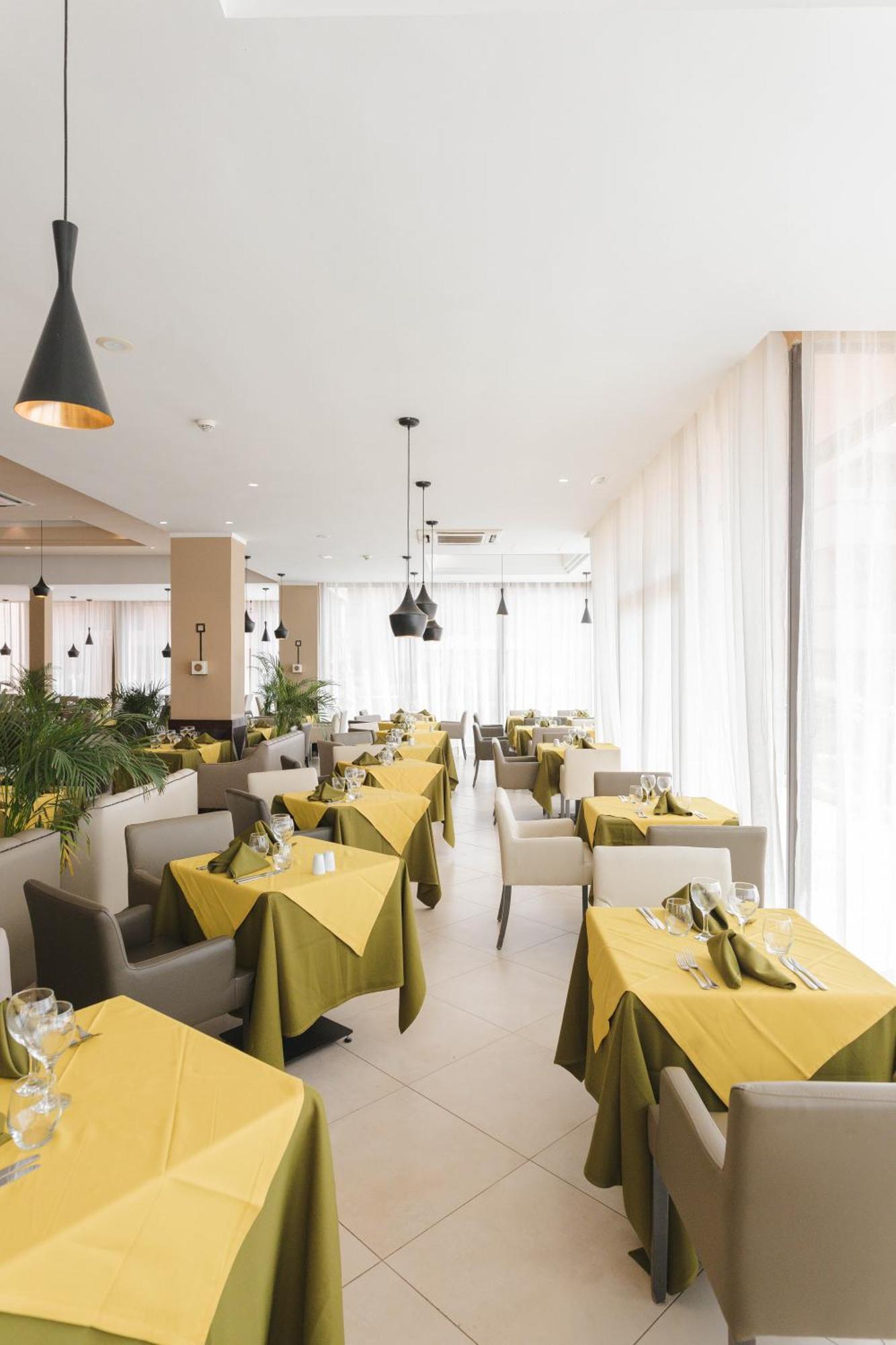 เคนซี เมนารา พาเลซ ออล อินคลูซีฟ พรีเมียม Hotel มาร์ราเกช ภายนอก รูปภาพ Restaurant