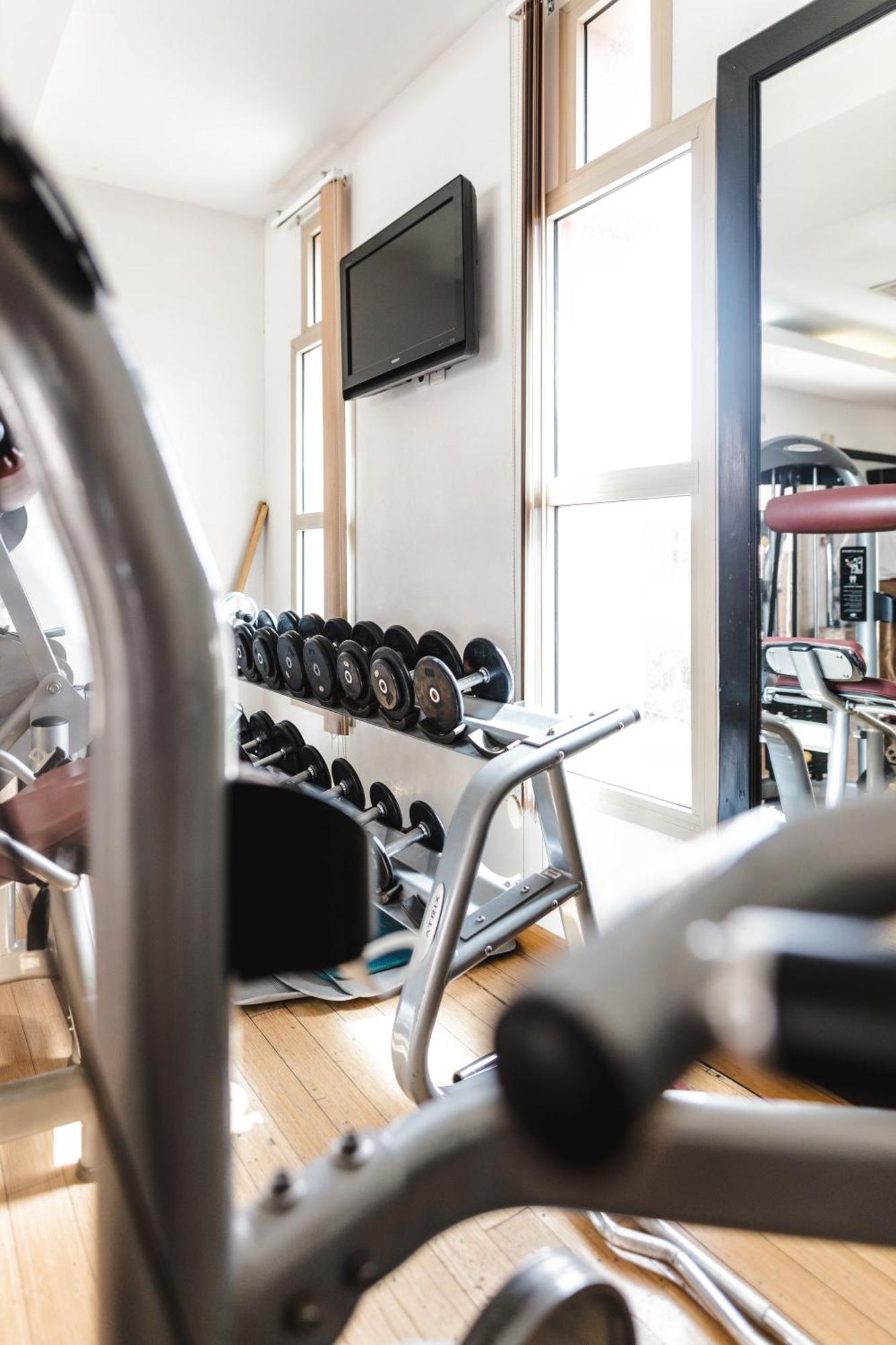 เคนซี เมนารา พาเลซ ออล อินคลูซีฟ พรีเมียม Hotel มาร์ราเกช ภายนอก รูปภาพ Dumbbells on a rack